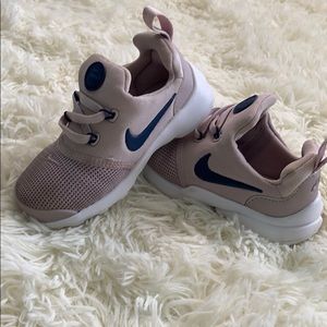 Toddler sneakers